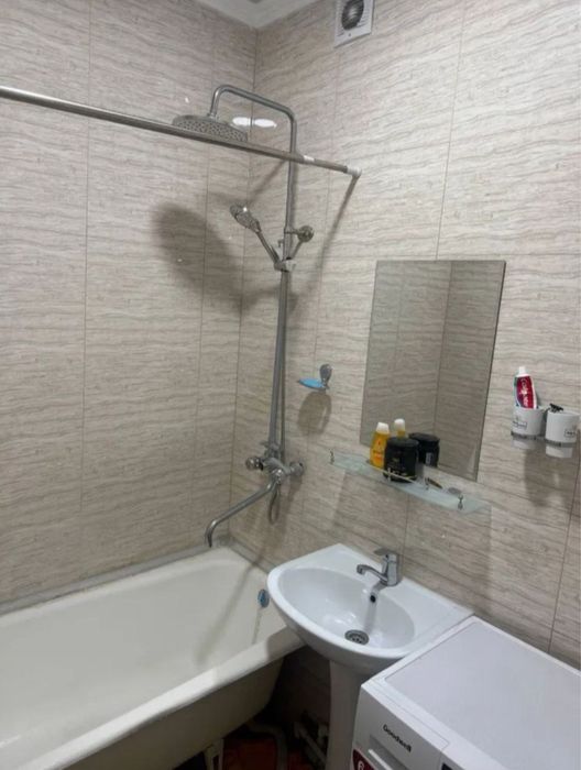 Квартира 3/3/4 продается Чиланзар 7 квартал Бассейн