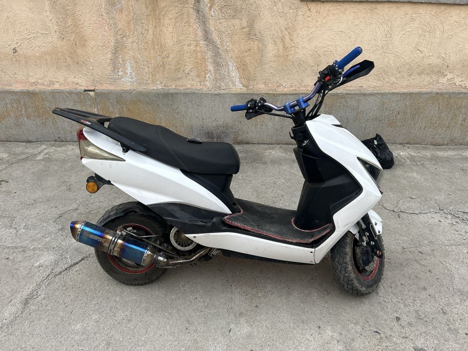 Продам мопед 150куб спорт вариаторы
