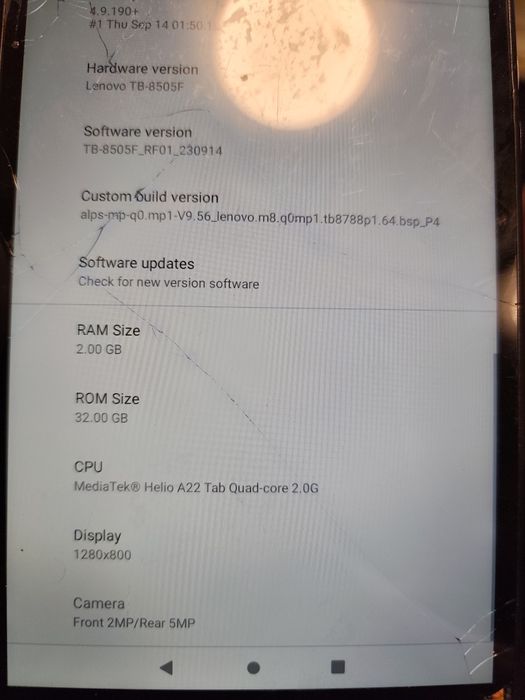 Продавам таблет Lenovo TB-8505F