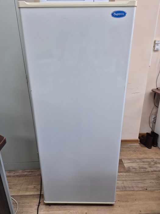 Холодильник бирюса