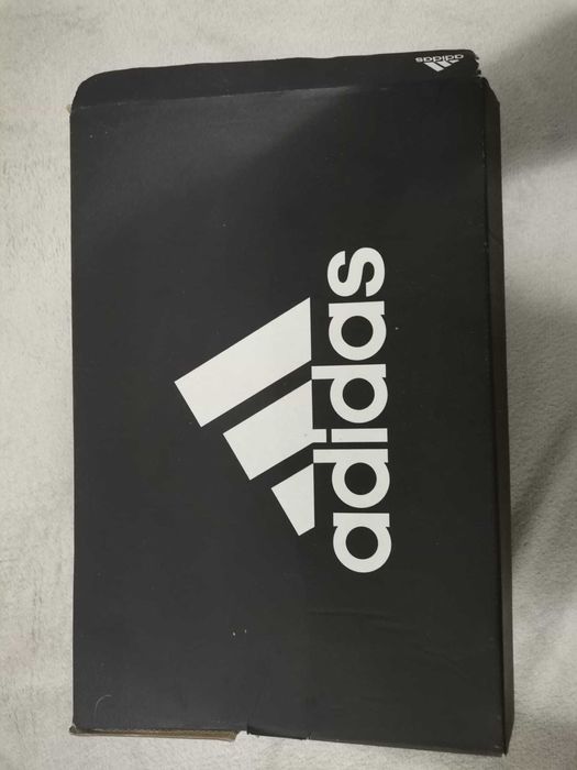 Vand Adidas 42,5
