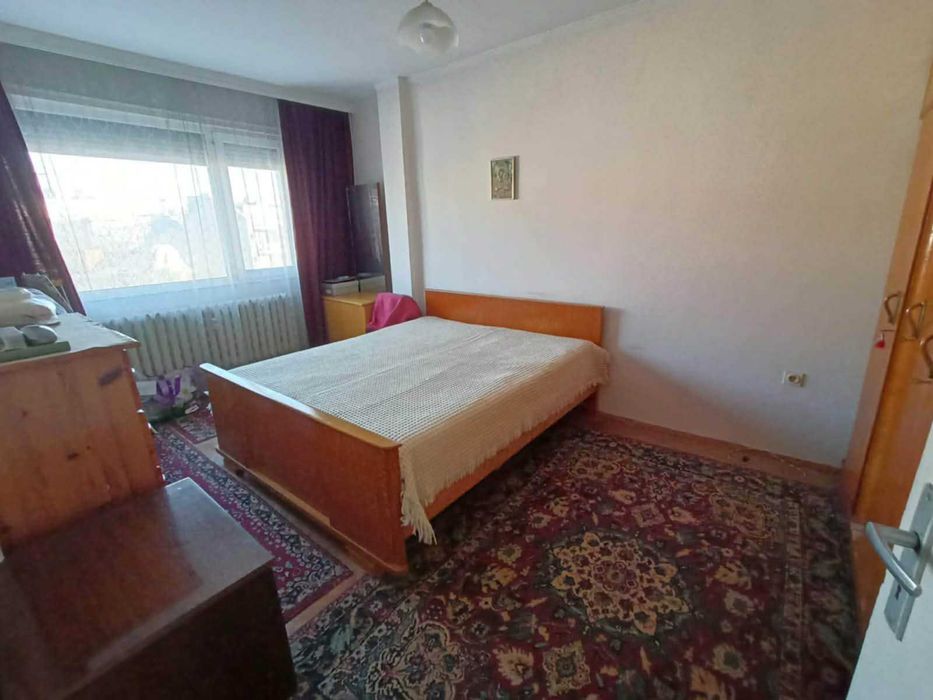 Продава се Тристаен апартамент в Плевен, Идеален център - 90 кв.м за 765 €/кв.м - Снимка #4