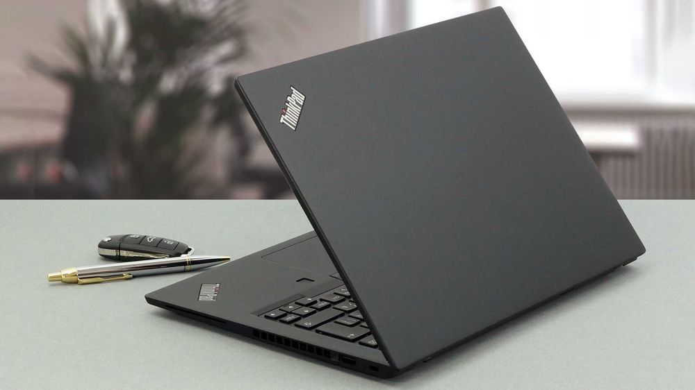 Лаптоп Lenovo X13 Gen1, i5-10310U, 16 GB, 256GB NVME SSD, 13.3" TOUCH