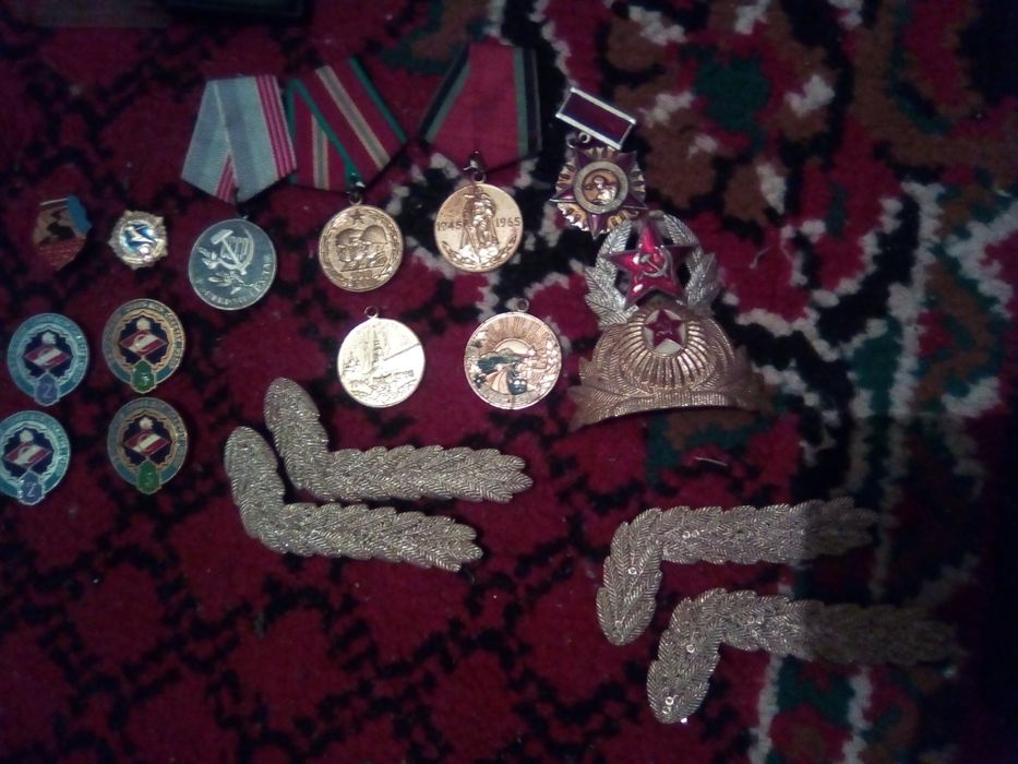 Мидали значки.для коликцанеров