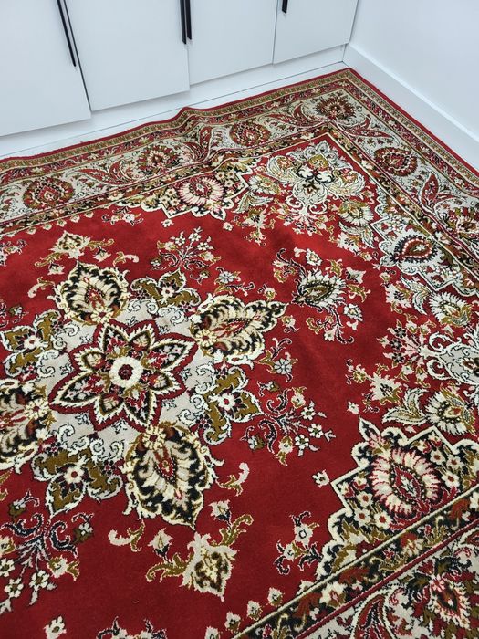 Шерстянной ковер.