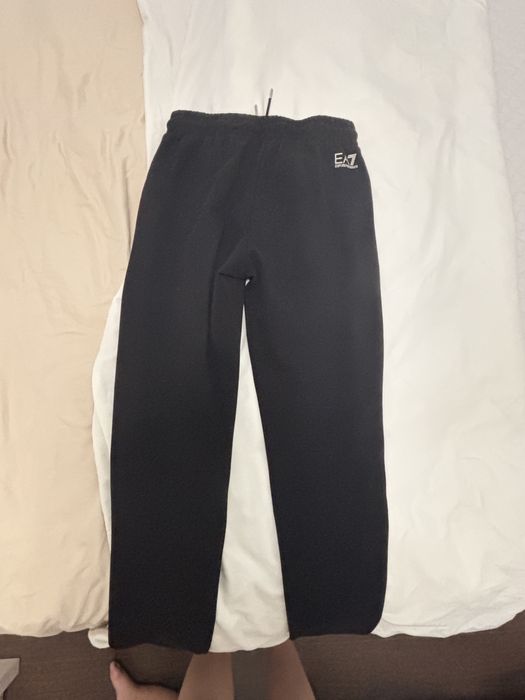 trening Armani femei