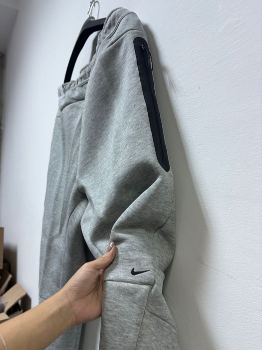Nike Sportswear - Tech Fleece