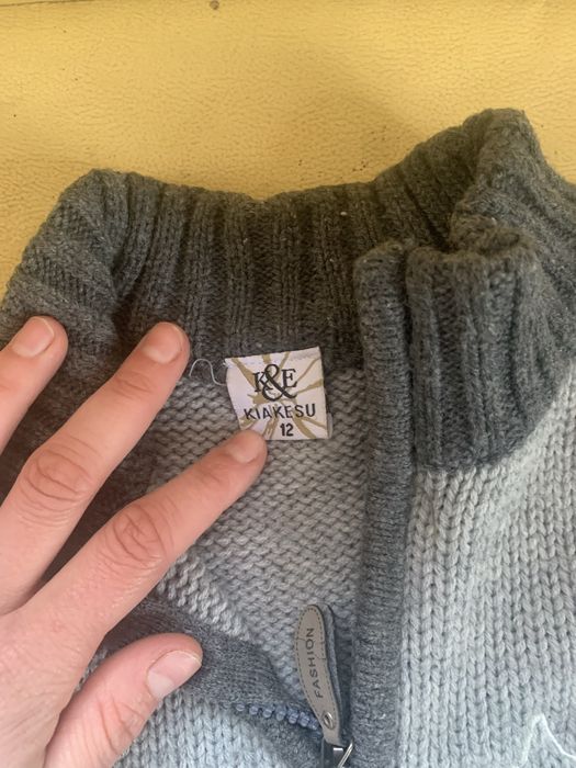 Детски пуловер за момиче