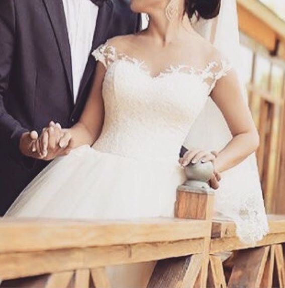 Продам 2 свадебных платья