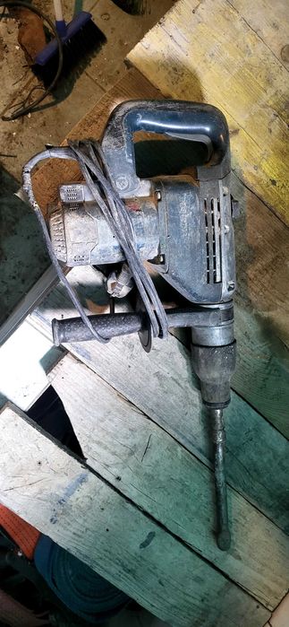 Diverse scule de construcți