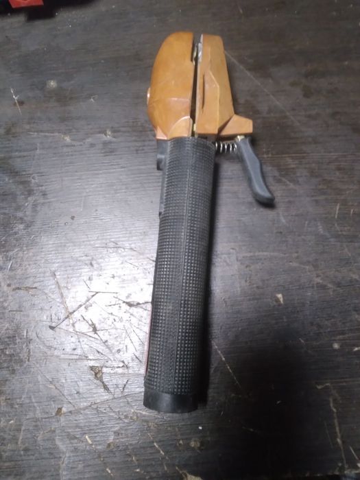 Продам сварочный держак