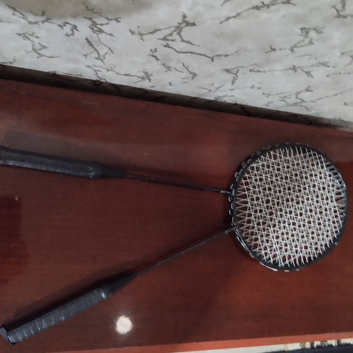 Продам бадминтон