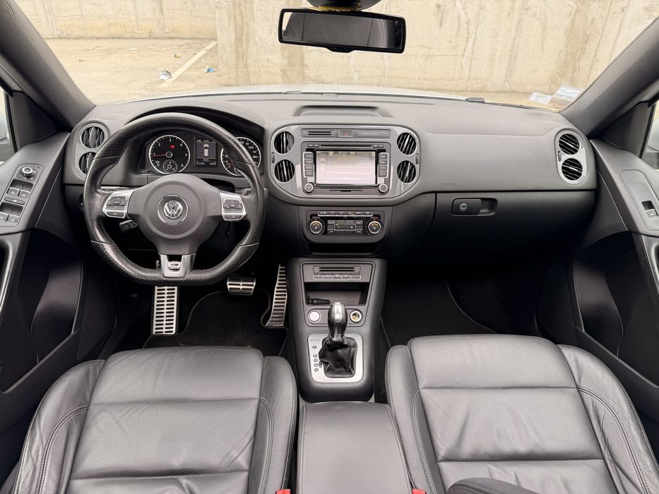 Tiguan R-Line 2.0 177cp/Keyless go entry/ Camera/4Motion