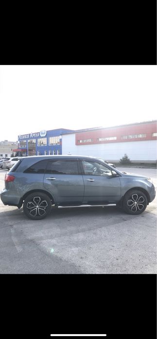 Продам машину Акура