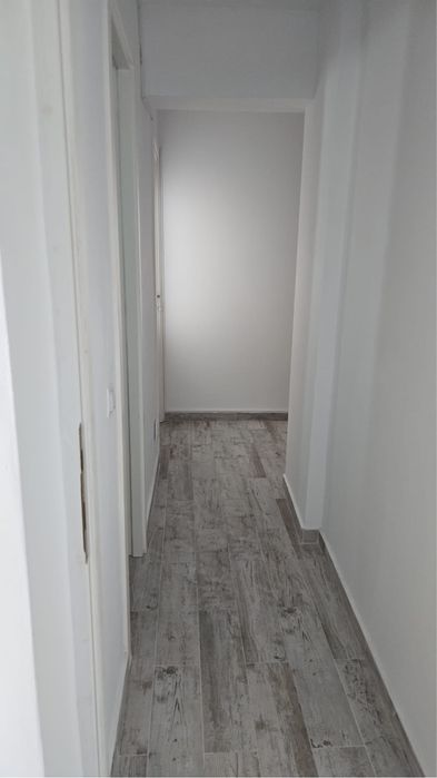 Proprietar, dau spre închiriere apartament decomnadat cu 3 camere, Pacurari, Lukoil