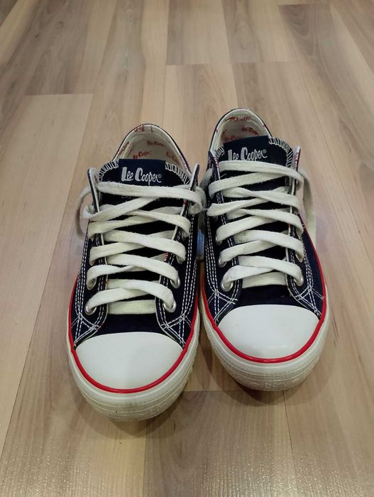 Мъжки спортни обувки - кецове