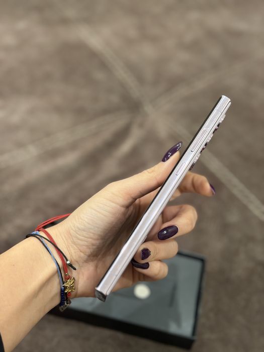 Продавам Samsung S23 Ultra 512 GB