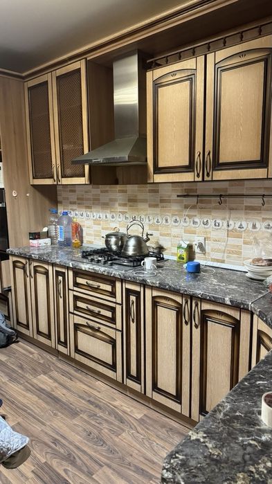 Кухня б/у в хорошем состоянии