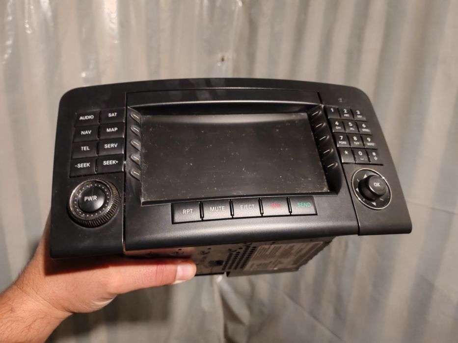 Оригинална мултимедия за Mercedes ML и GL 164