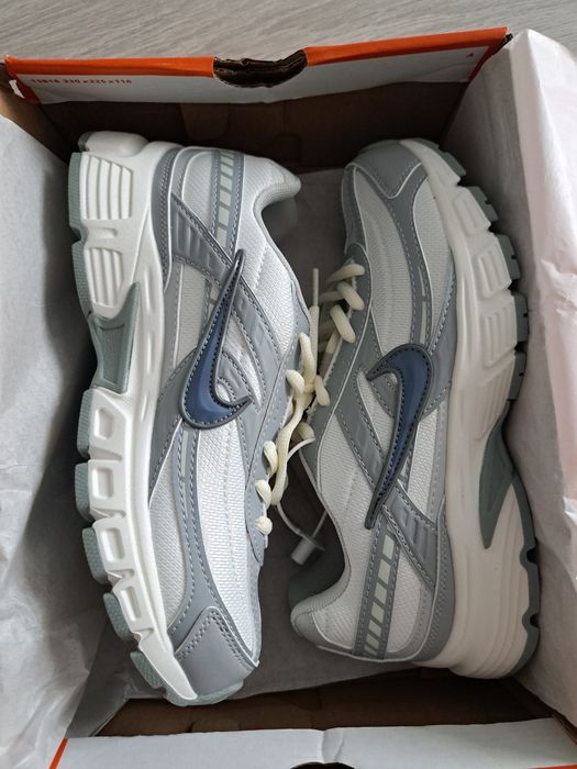 Кроссовки Nike initiator