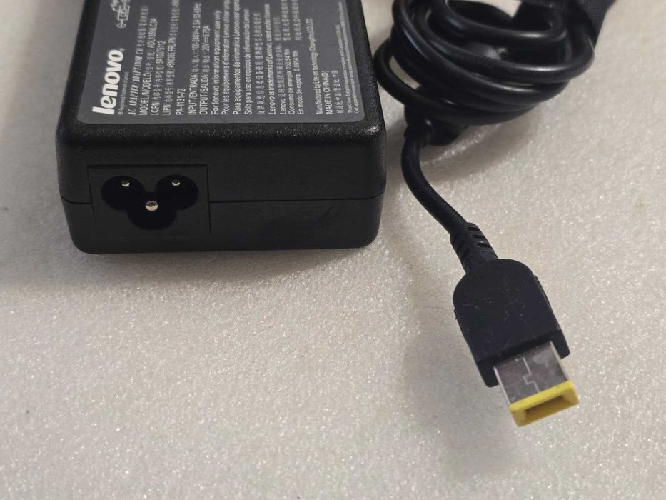 Incarcator laptop original Lenovo 135W, 20V, 6.75A - mufa USB