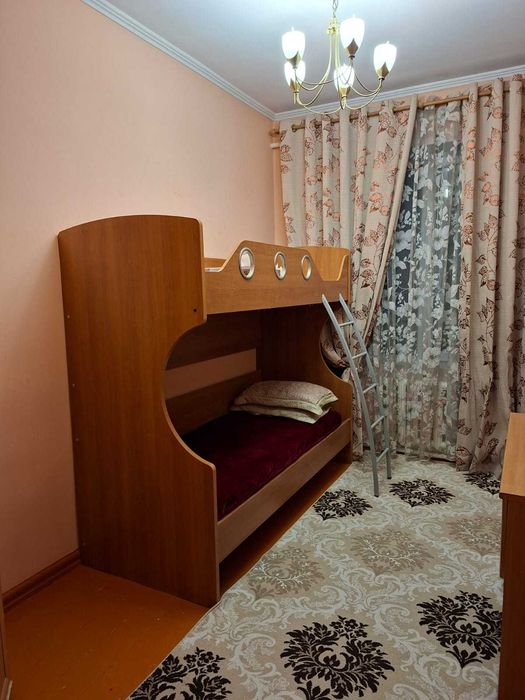 Продам детский гарнитур и шторы