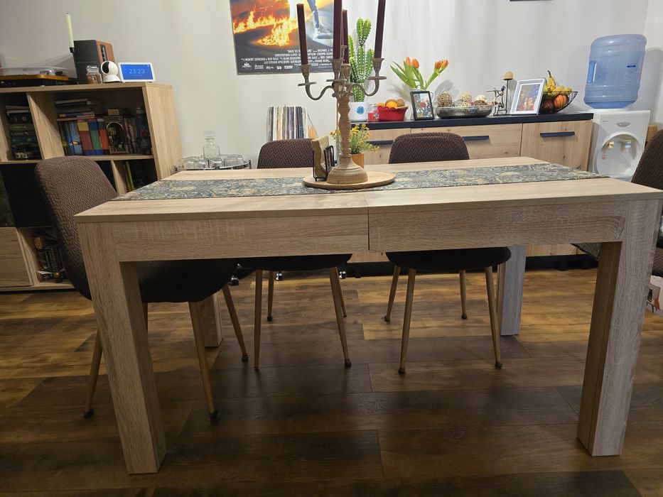 Masa dining extensibila