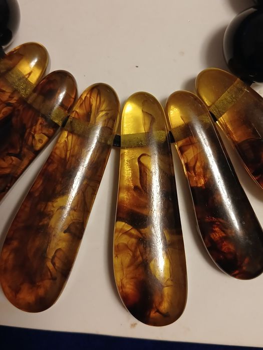 Украшения из янтаря