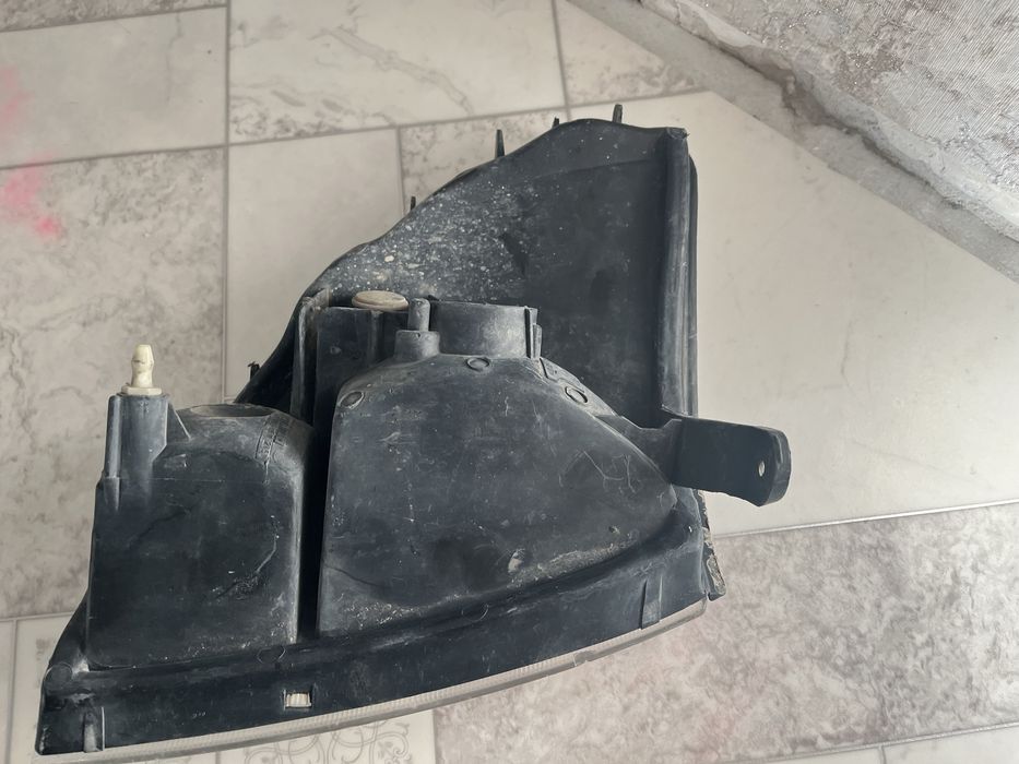 поворотник— передний, угловой.