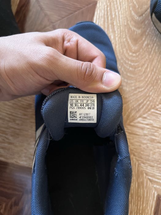 Кроссовки адидас оригинал