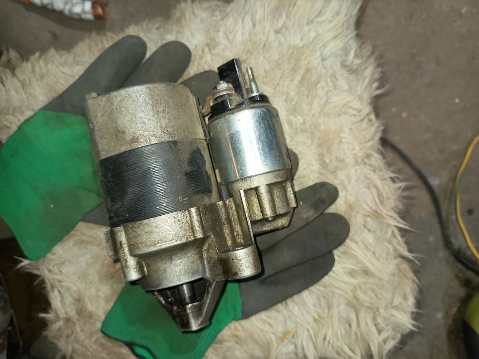 Продам стартер рабочий от Рено Дастера