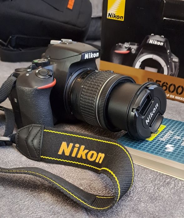 Продаю Nikon D5600