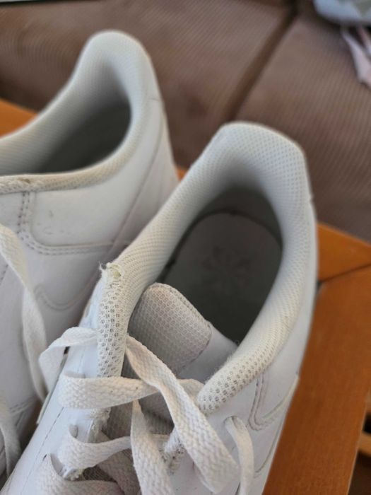 Кецове бели Nike
