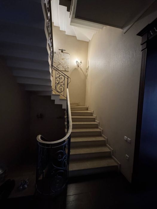 N6095 Uchtepa tumani Shtab Ona bola 5,6 sotix