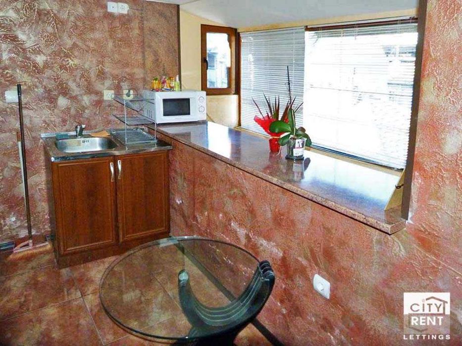 Дава се под наем Двустаен апартамент в Велико Търново, Център - 50 кв.м за 230 € - Снимка #1