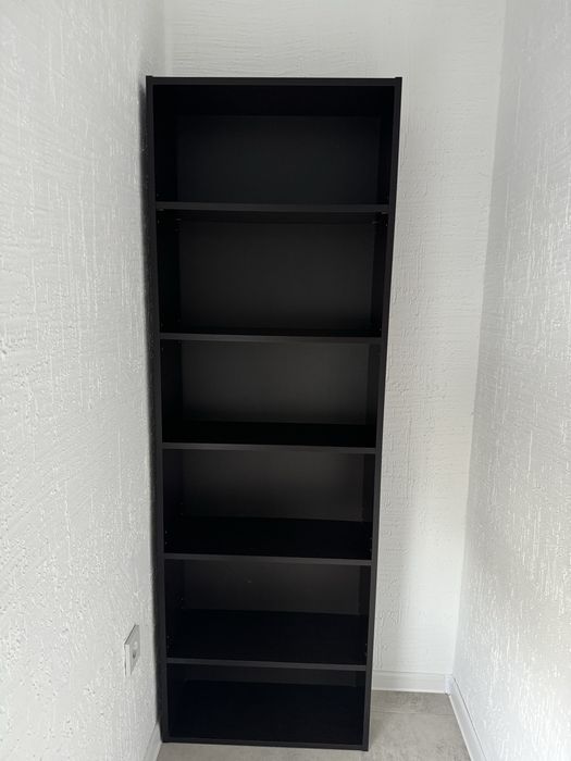 книжная полка (в отличном состоянии)