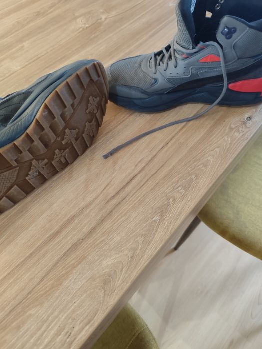 Маратонки Пума сиви