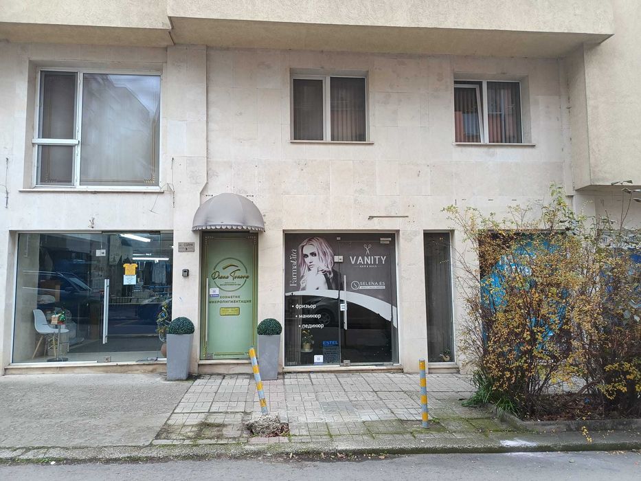 Под наем 30кв.м помещение в центъра на Варна