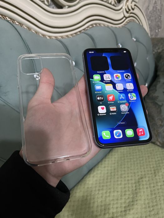 Продам телефон Айфон 11 128Gb /77