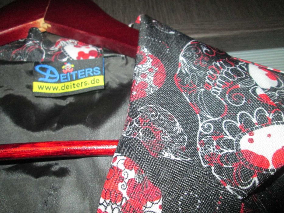 costum  divertisment Deiters 48