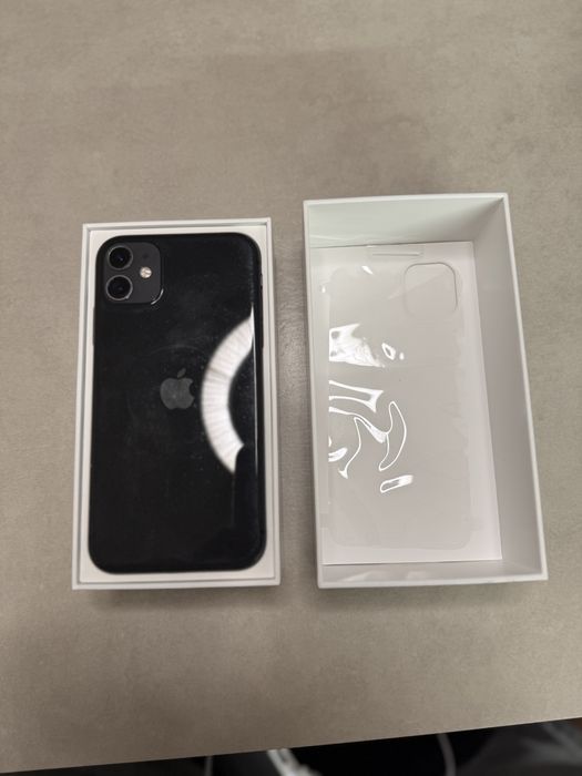 iPhone 11 64gb в отличном состоянии