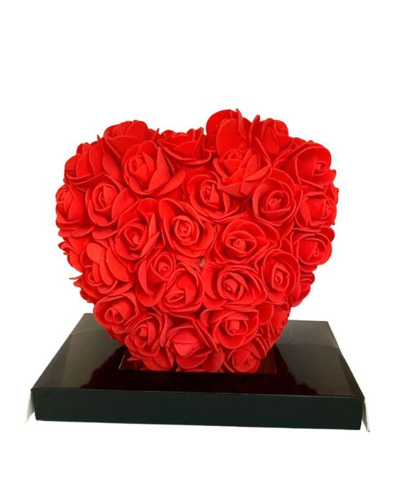 Inima din Trandafiri 15x15cm cu Flori de Spuma