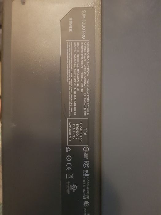 Logitech slim folio pro за Ipad pro 11