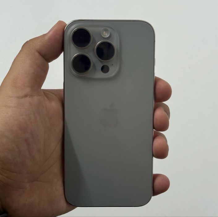 Iphone 15 pro.. .