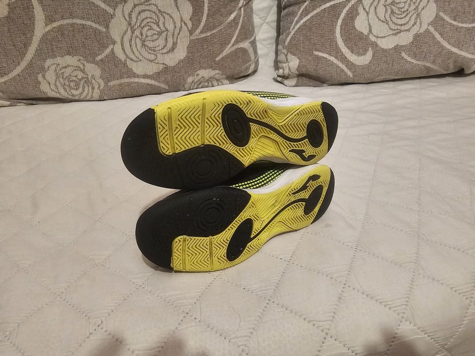 pantofi sport unisex Joma nu Adidas Nike Jordan Puma Reebok măsura 33,