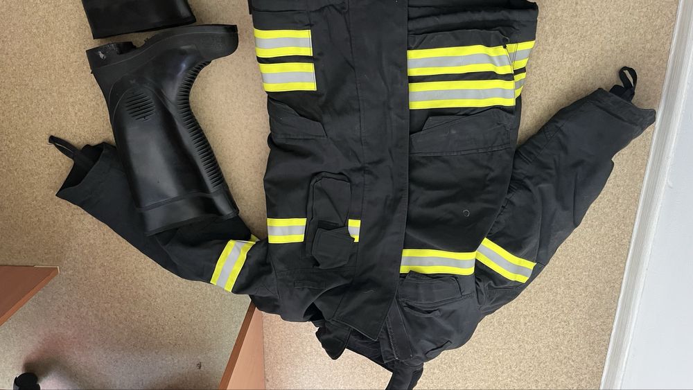 Продам боевую одежду пожарного
