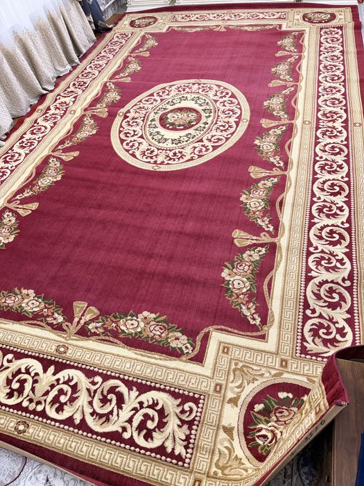 Gilam sotiladi, arzonga bervoramiz.