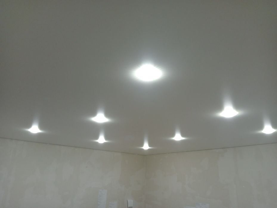 Натяжные потолки