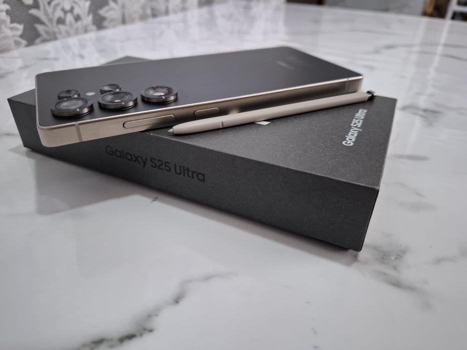 Samsung S25 Ultra 12/512.