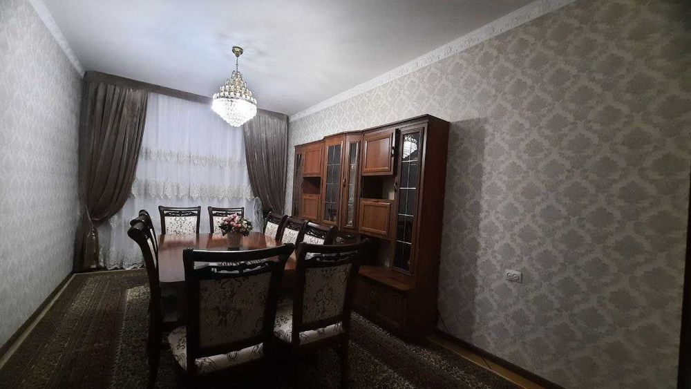 Karasuv. Продаю трехкомнатную квартиру. Корасув 3/8/35